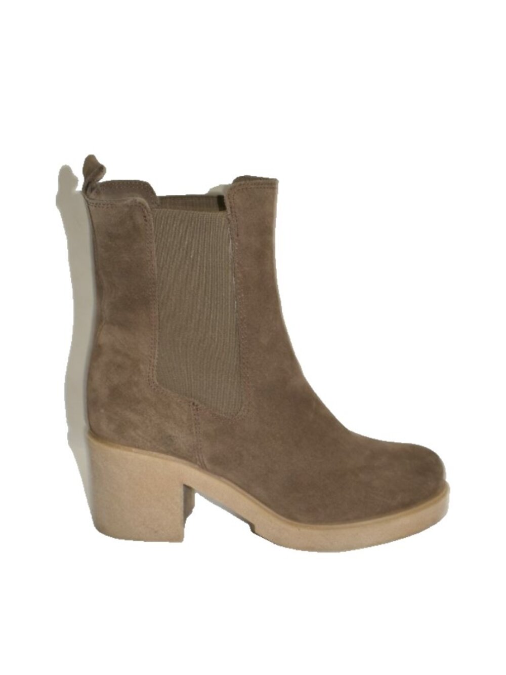 New! LA CANADIENNE Zaine Waterproof Chelsea Boot Stone Oil Suede Tan 8.5 DD471A